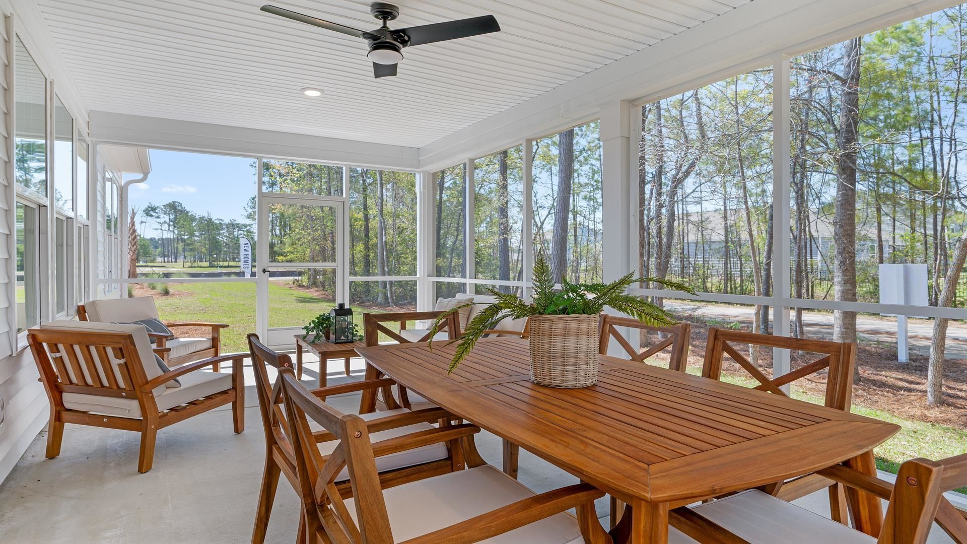 776 Sun Colony Blvd.  Photo 40