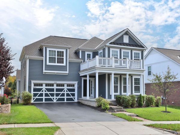 1412 Leesland Drive, Westerville, OH 43081