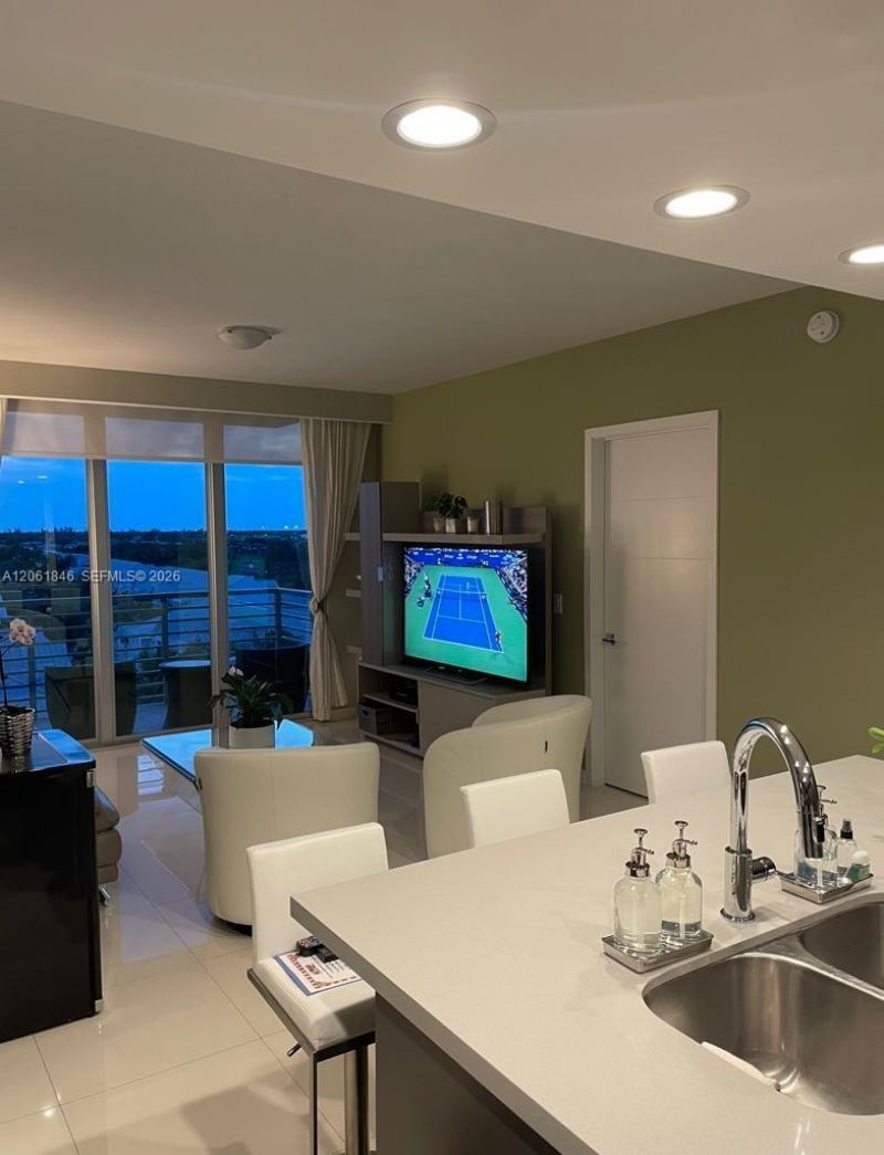 7661 NW 107th Ave, Unit 608, Doral, FL 33178 Photo