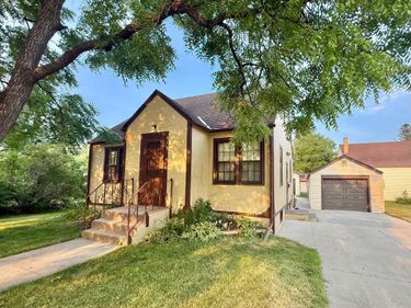 618 Dewey Avenue N, Thief River Falls, MN 56701