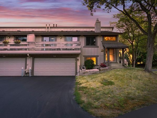 7232 Woodstock Curve, Bloomington, MN 55438