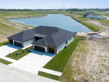 27507 Heron Street, Valley, NE 68064