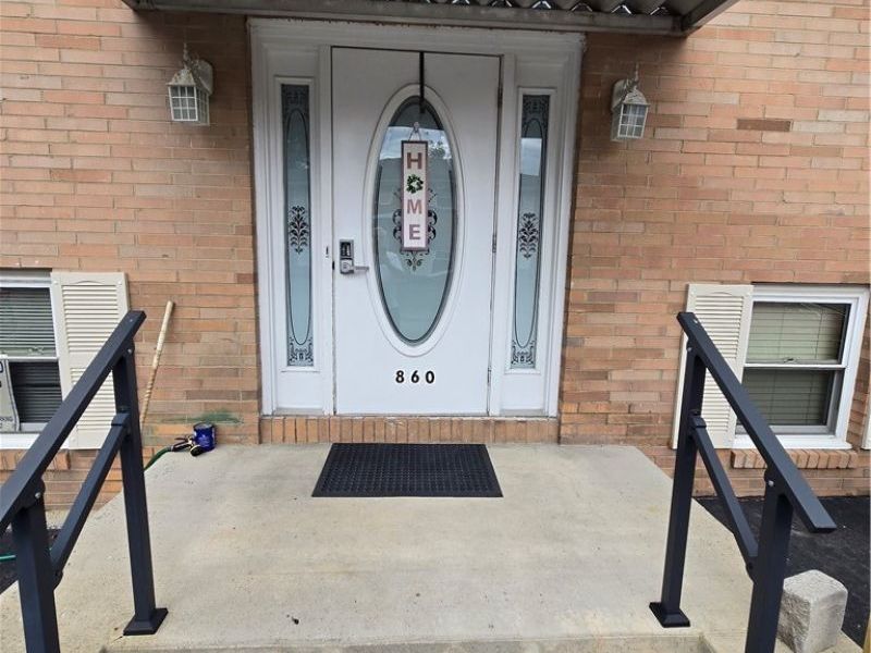 860 Mathews Road , Youngstown, OH 44512 Photo 4