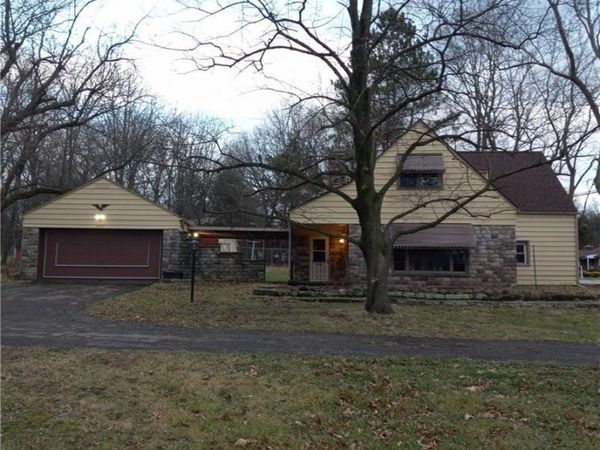 3251 Darrow Road, Stow, OH 44224