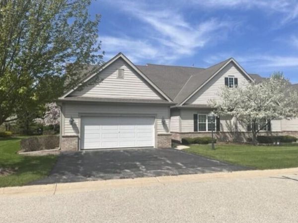 1793 Cedar Ridge DRIVE, Unit 215-1, Slinger, WI 53086