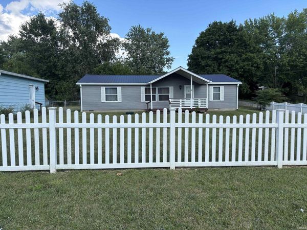 1617 S Monroe Street, Hartford City, IN 47348