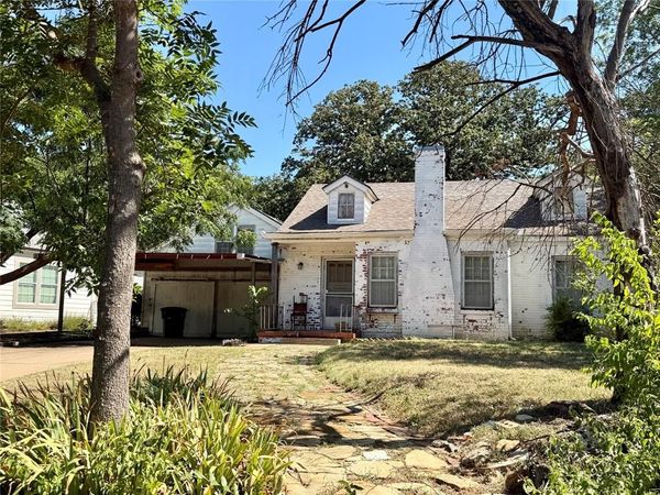 2201 Aster Avenue , Fort Worth, TX 76111