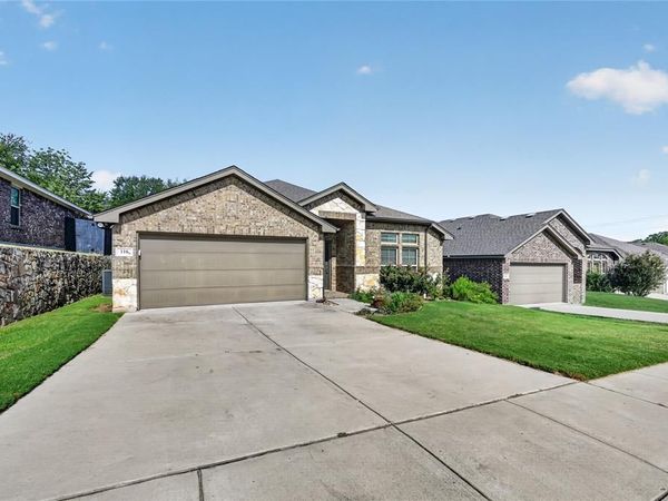 116 Wilson Cliff Drive, White Settlement, TX 76108