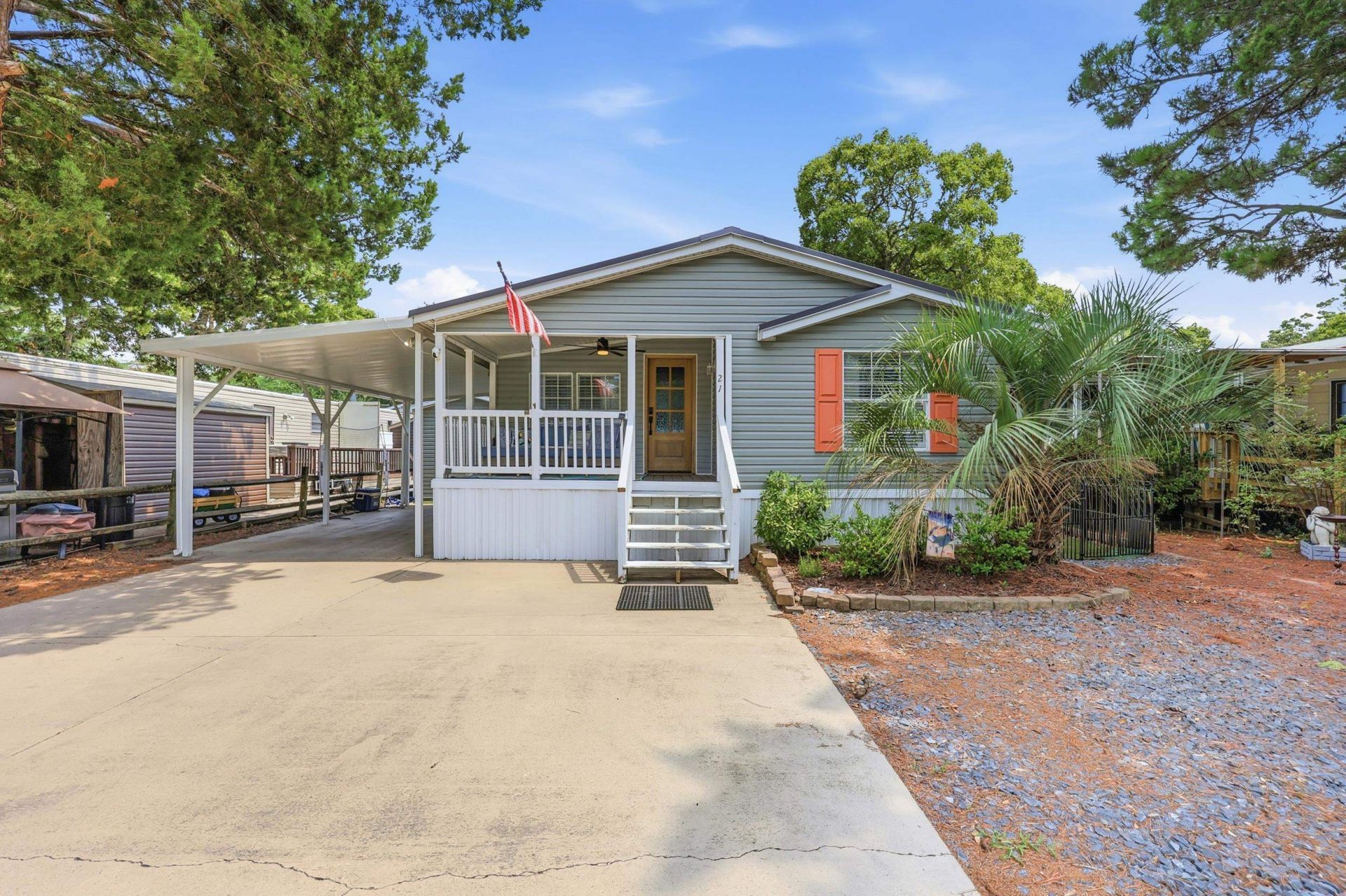 9700 Kings Rd. Photo 1
