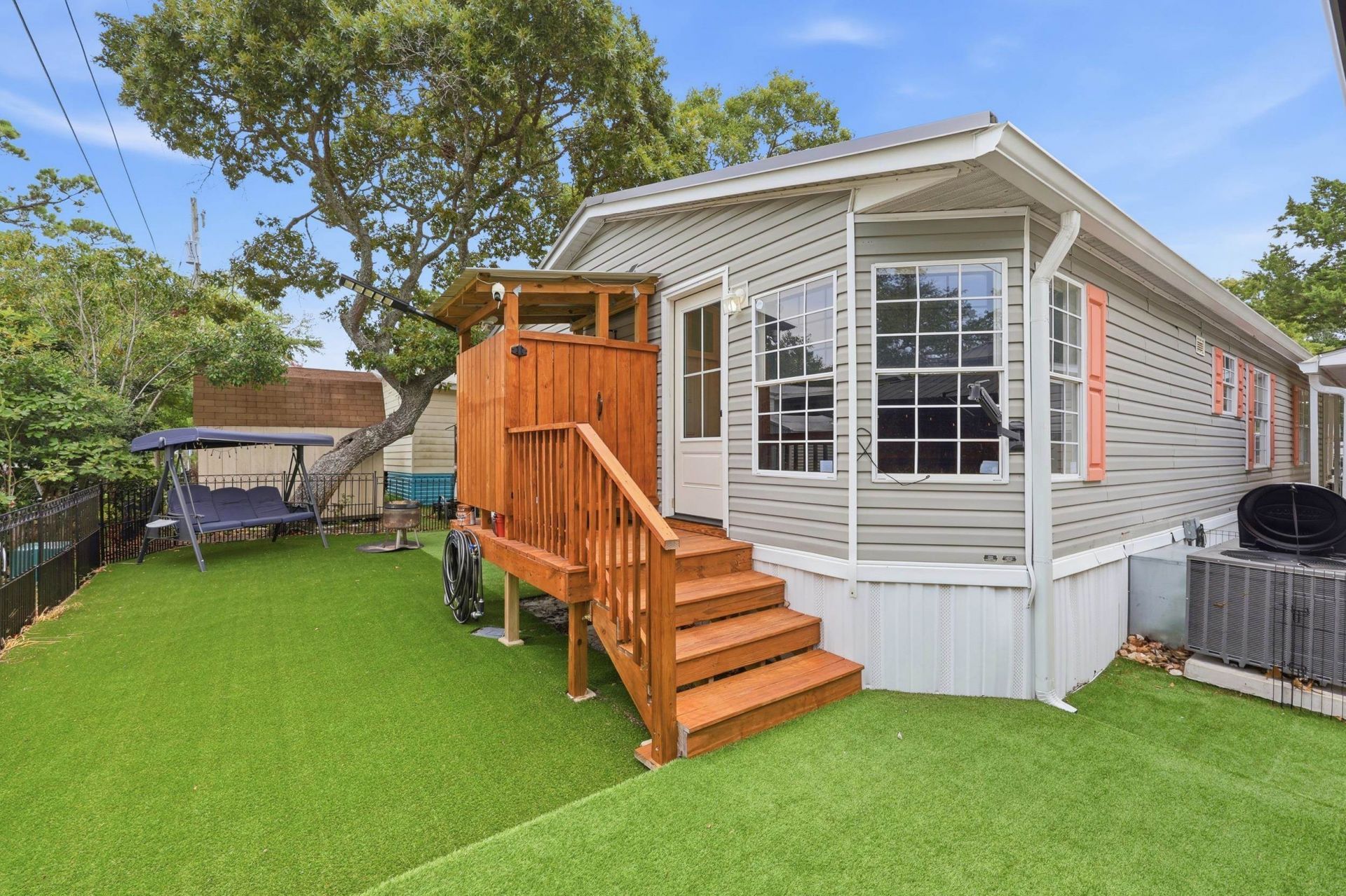 9700 Kings Rd. Photo 34
