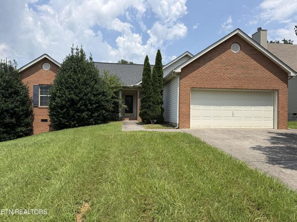 10025 Highgate Circle, Knoxville, TN 37931
