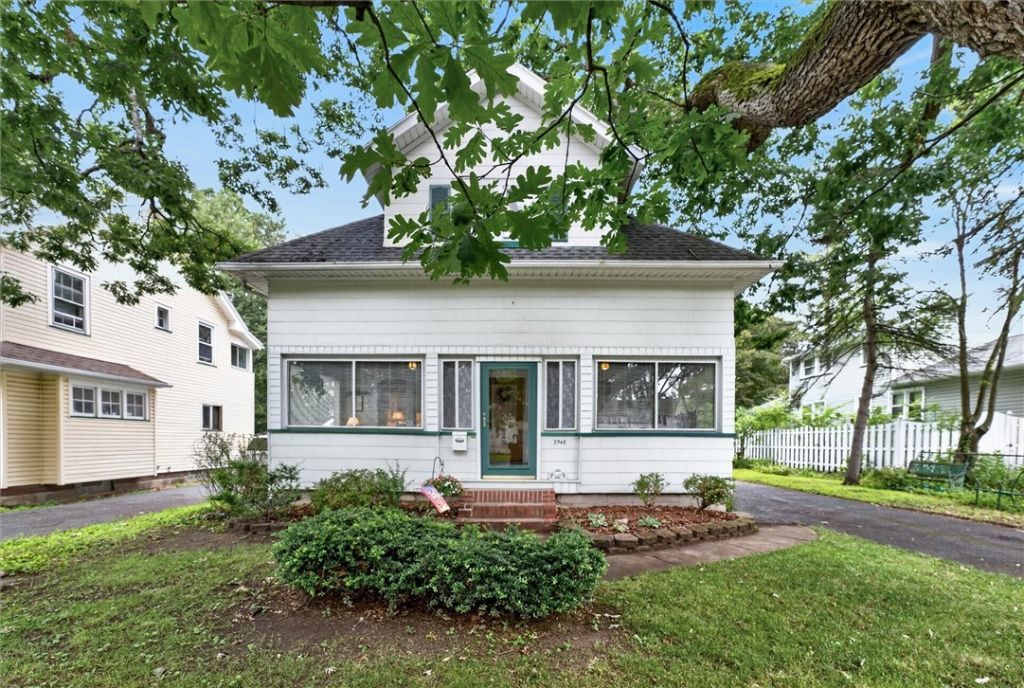 3948 Culver Road, Rochester, NY 14622 Main Photo