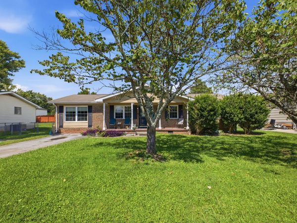 1835 S Prairie Circle, Hixson, TN 37343