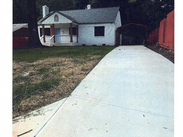 3418 Mathis Drive, Charlotte, NC 28208