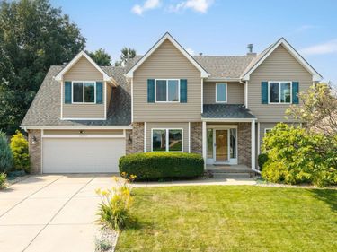 10573 Curtis Avenue, Omaha, NE 68134