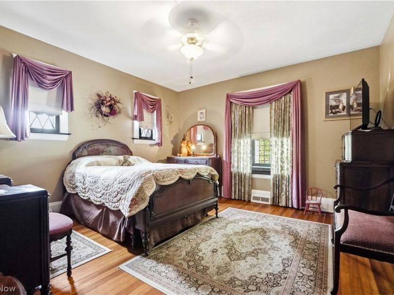 3972 Washington Park Boulevard, Newburgh Heights, OH 44105 Photo 18