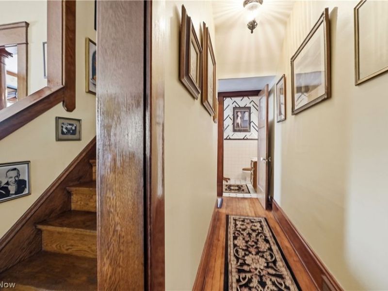 3972 Washington Park Boulevard, Newburgh Heights, OH 44105 Photo 20