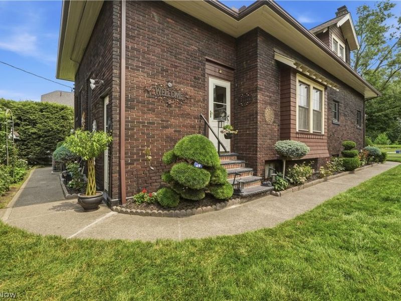 3972 Washington Park Boulevard, Newburgh Heights, OH 44105 Photo 33