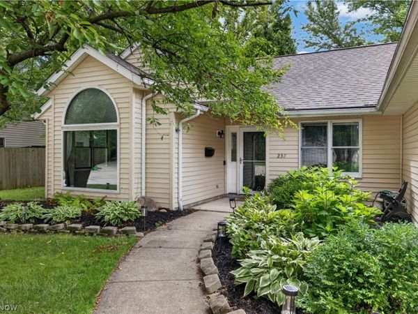 237 Butternut Lane, Berea, OH 44017