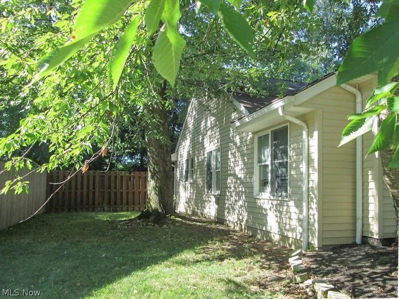 237 Butternut Lane, Berea, OH 44017 Photo 6