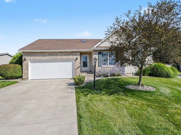 709 Villa Court, South Bend, IN 46614