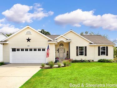 442 Shaw Estates Drive NE, Rockford, MI 49341