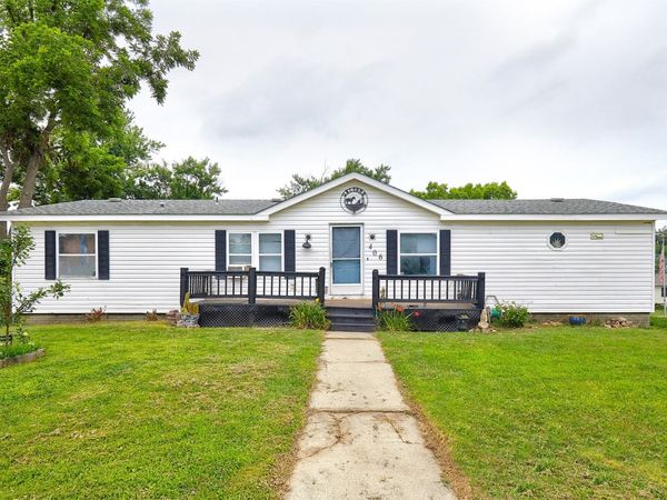 406 S 2nd Street, Winterset, IA 50273