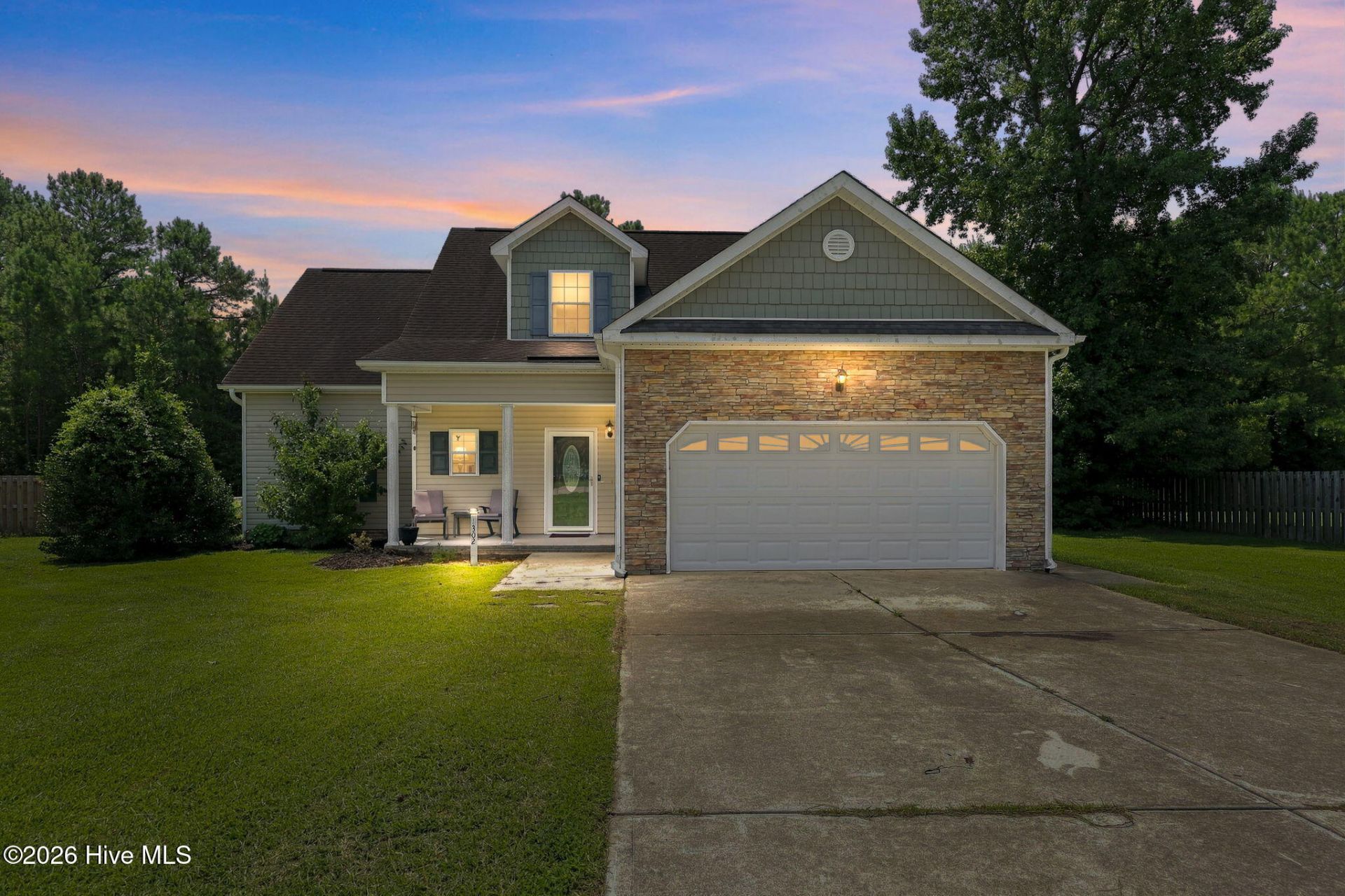 302 Squire Court, Maple Hill, NC 28454 Main Photo