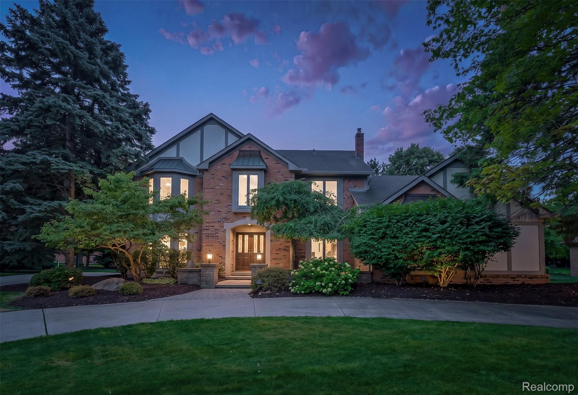 2849 River Trail Drive, Rochester Hills, Mi 48309 Main Photo