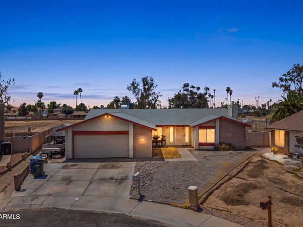 10122 W Turney Avenue, Phoenix, AZ 85037