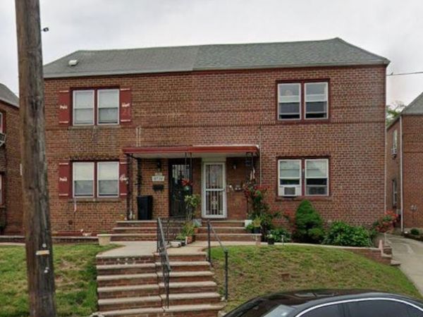 8714 Commonwealth Boulevard, Bellerose, NY 11426