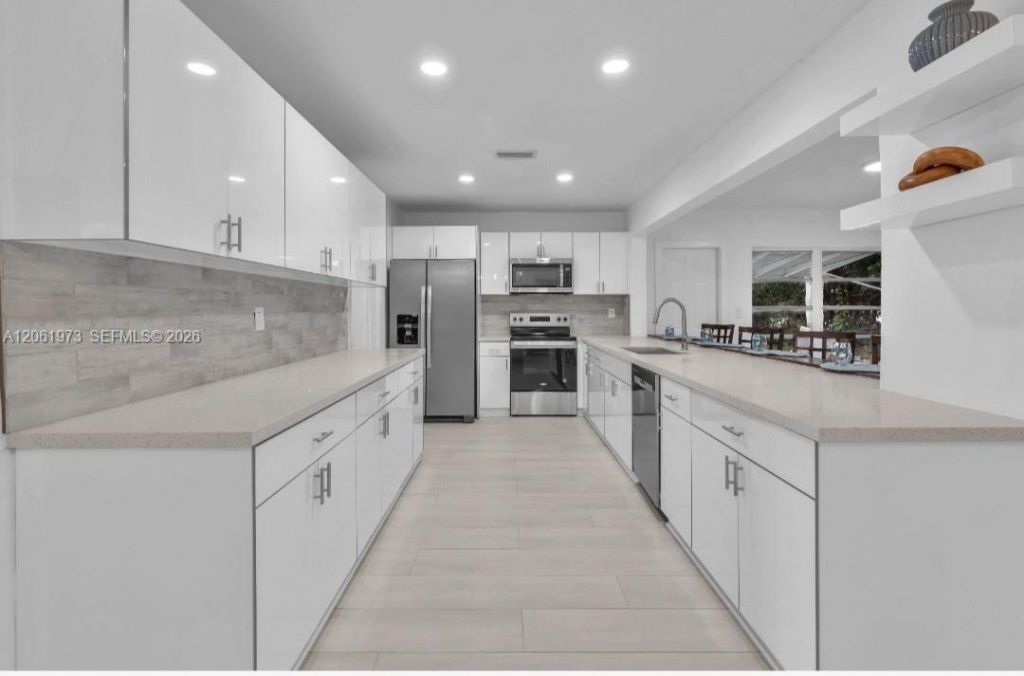 4595 NW 43rd Ct, Lauderdale Lakes, FL 33319 Photo