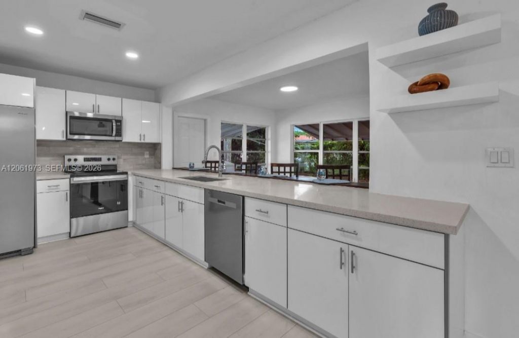 4595 NW 43rd Ct, Lauderdale Lakes, FL 33319 Photo