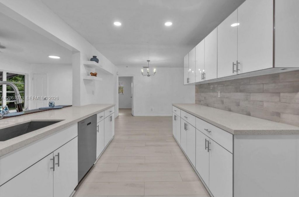 4595 NW 43rd Ct, Lauderdale Lakes, FL 33319 Photo