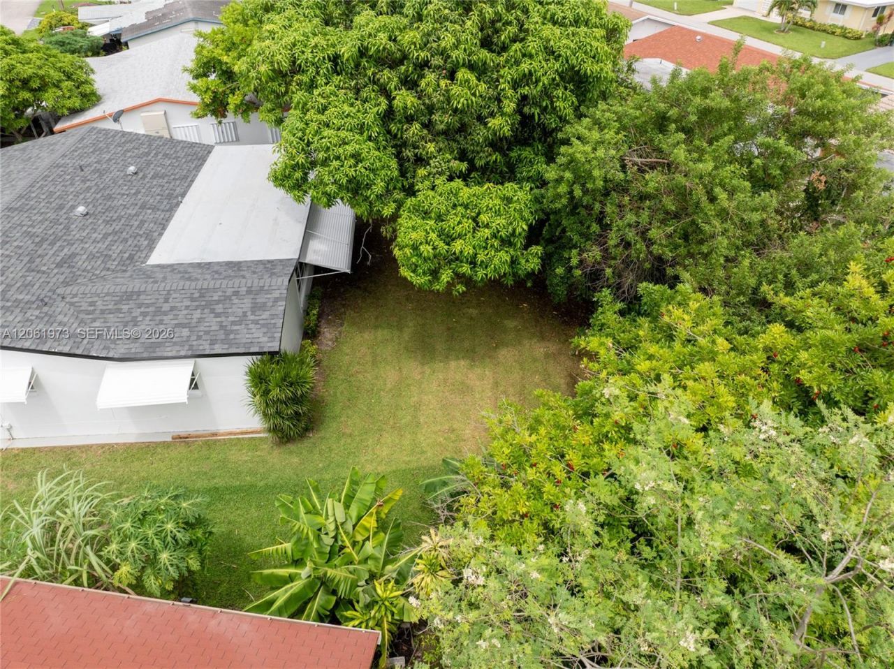 4595 NW 43rd Ct, Lauderdale Lakes, FL 33319 Photo
