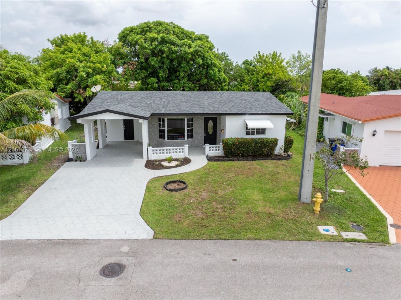 4595 NW 43rd Ct, Lauderdale Lakes, FL 33319 Photo