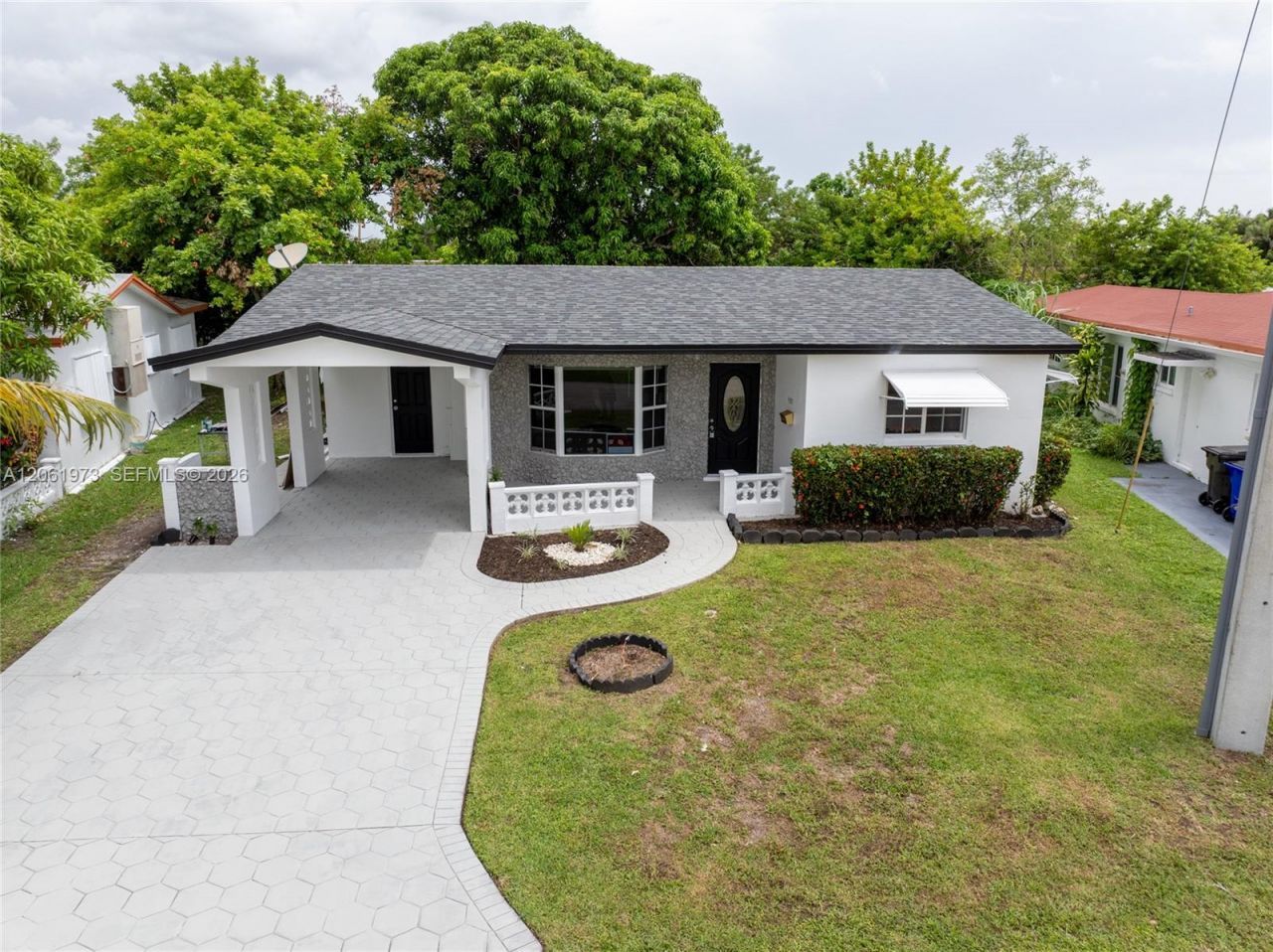 4595 NW 43rd Ct, Lauderdale Lakes, FL 33319 Photo