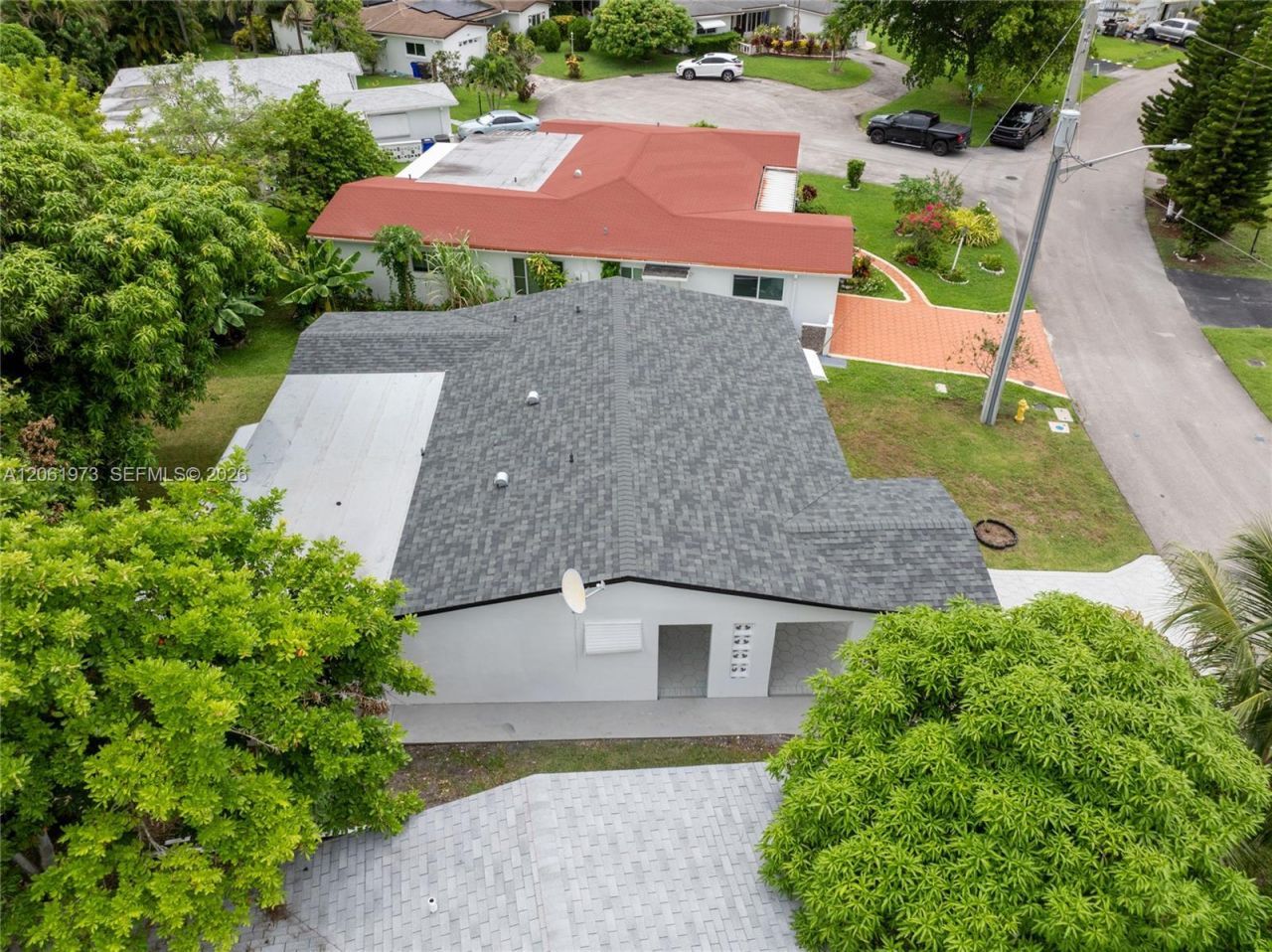4595 NW 43rd Ct, Lauderdale Lakes, FL 33319 Photo