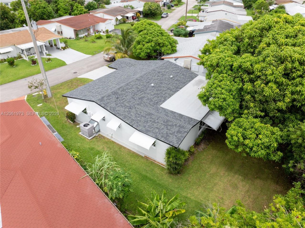 4595 NW 43rd Ct, Lauderdale Lakes, FL 33319 Photo