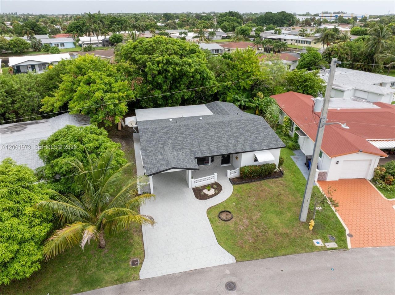 4595 NW 43rd Ct, Lauderdale Lakes, FL 33319 Photo