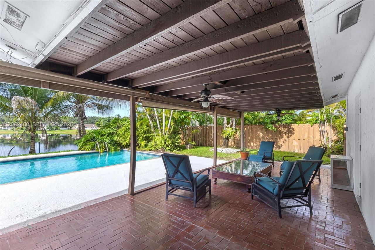11905 Sailboat Dr, Cooper City, FL 33026 Photo