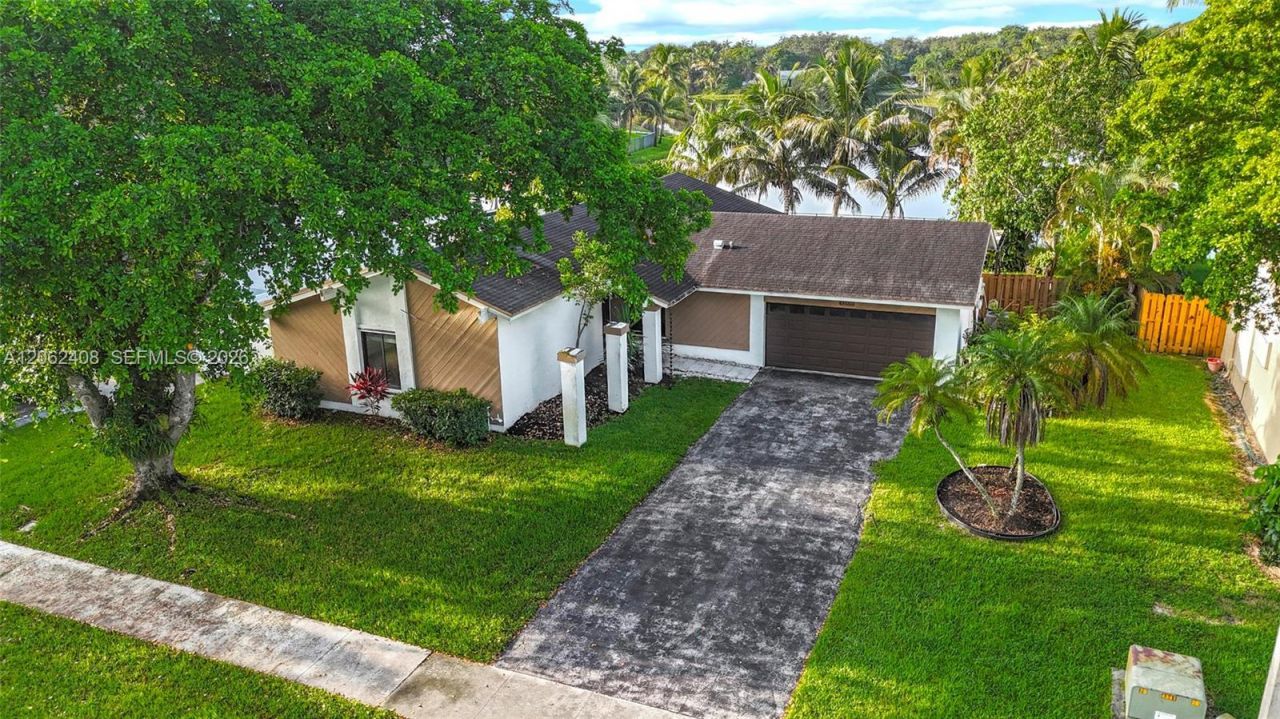 11905 Sailboat Dr, Cooper City, FL 33026 Photo