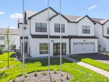 1012 130th Court E, Rosemount, MN 55068