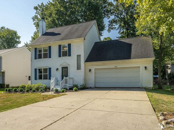 5893 Forestal Drive, Waterford, MI 48327