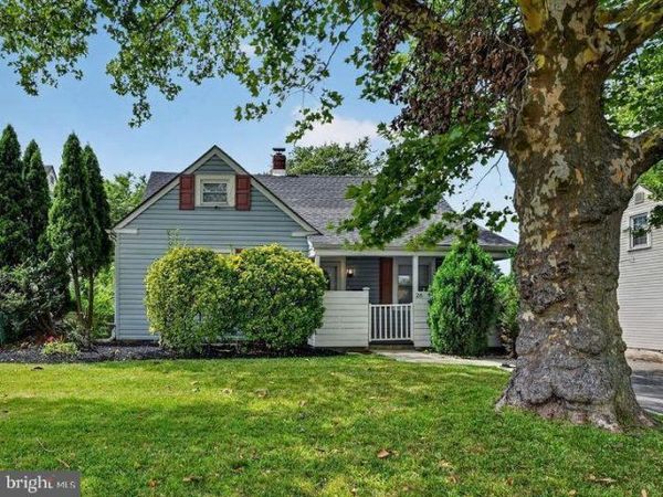 28 W COUNTY LINE ROAD, HATBORO, PA 19040