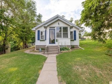 6771 Bedford Avenue, Omaha, NE 68104