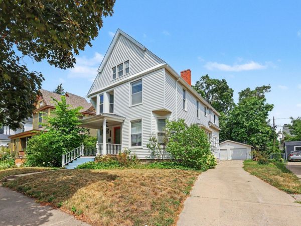 720 Morris Avenue SE, Grand Rapids, MI 49503