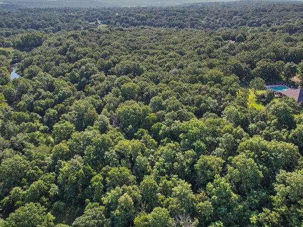 28 Cherokee Court , Skiatook, OK 74070