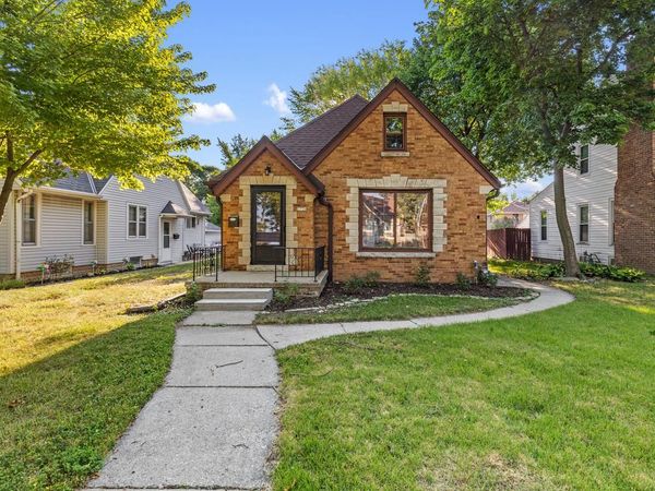 3720 N 56th STREET, Milwaukee, WI 53216