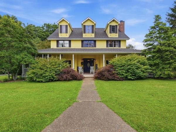 281 Red Williams Rd , Crossville, TN 38571